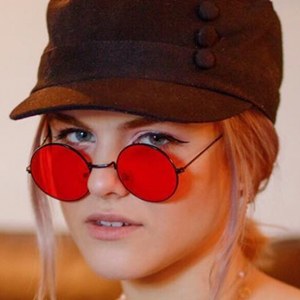 Sarah Barrios, 31 (Pop Singer)