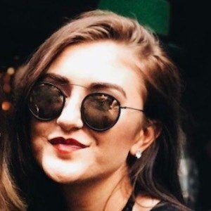 Sarah Belle, 32 (YouTube Star)