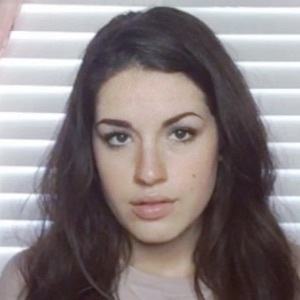 Sarah Carmosino, 25 (TV Actress)