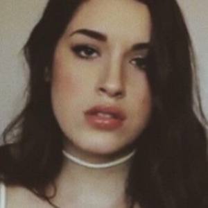 Sarah Carmosino, 27 (Attrice TV)