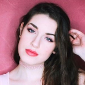 Sarah Carmosino, 27 (TV Actress)