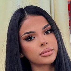 Sarah Cortina, 25 (TikTok明星)