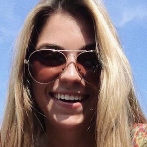 Sarah Eaken, 26 (藤星)