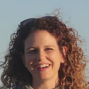 Sarah Familia Tutti Vlog, 19 (YouTube Star)