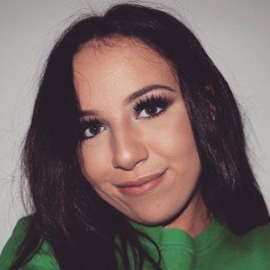 Sarah Fritz, 22 (YouTube Star)
