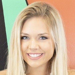 Sarah Graysun, 24 (TikTok Star)