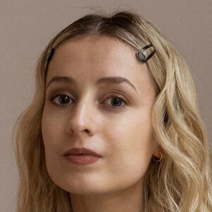 Sarah Mantelin, 34 (Instagram Star)