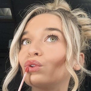 Sarah Moliski, 33 (電視女演員)