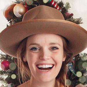 Sarah Murdock, 35 (Blogger)