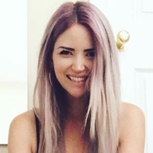 Sarah Nicole, 40 (Blogger)