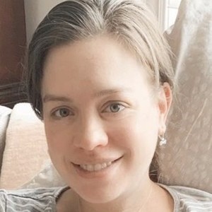 Saraplustwins, 35 (TikTok Star)