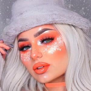 Sarina Nexie, 28 (Instagram明星)