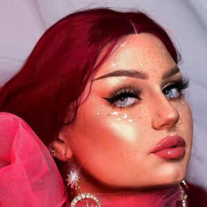 Sarina Nexie, 28 (Instagram Star)