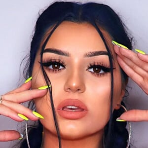 Sarina Nexie, 28 (Instagram Star)