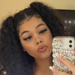 Sasha Carter, 19 (TikTok Star)