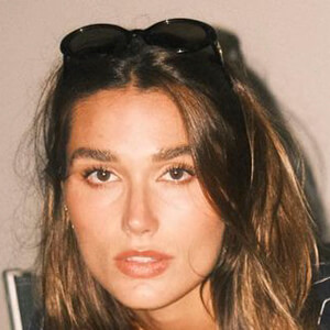 Sasha Meneghel, 25 (Filmschauspielerin)