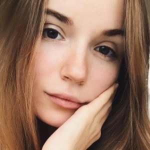 Sasha Spilberg, 27 (Estrella de YouTube)