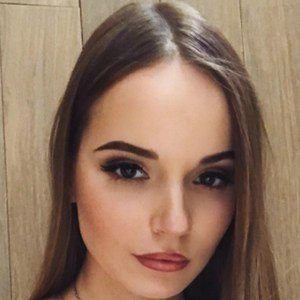 Sasha Spilberg, 27 (YouTube Star)