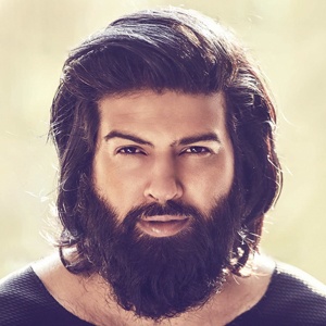 Satya Saggar, 36 (YouTube明星)