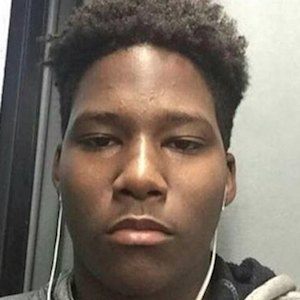 SavageRealm, 23 (Instagram明星)