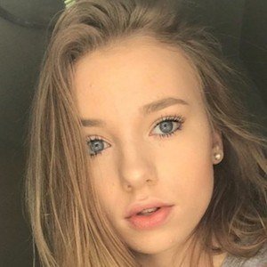 Savannah Rene image 5