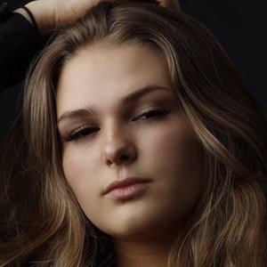 Savannah Schultz, 23 (TikTok明星)