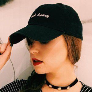 Savannahandstuff, 32 (YouTube明星)