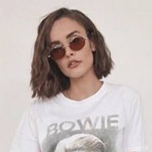 Savina Nicole, 33 (YouTube Star)