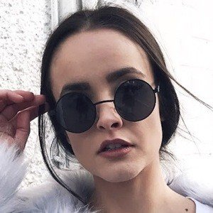 Savina Nicole image 6