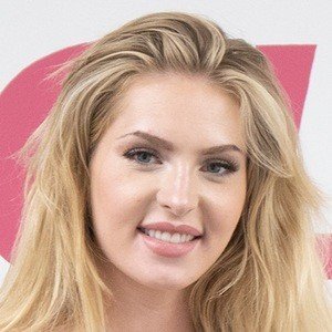 Saxon Sharbino image 4