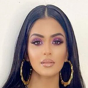 Scarlet Collado, 32 (Instagram Star)