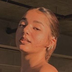 Scarlet May, 24 (TikTok明星)