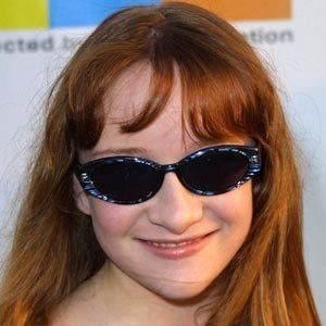 Scarlett Pomers, 36 (Actriz de Televisión)