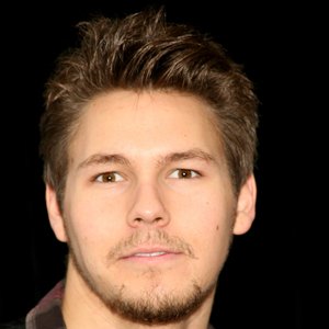 Scott Clifton image 8