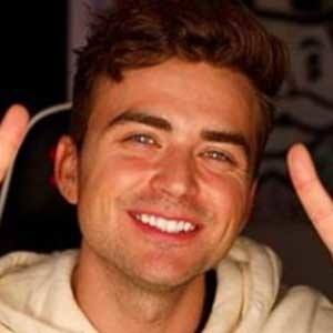 Scott Hilse, 30 (Empresários)