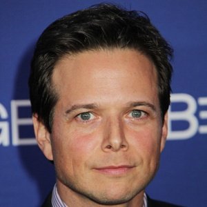 Scott Wolf image 5