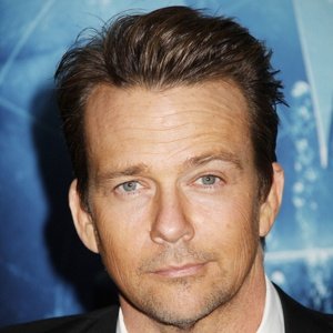 Sean Patrick Flanery image 5