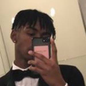 Seannooo, 22 (TikTok Star)