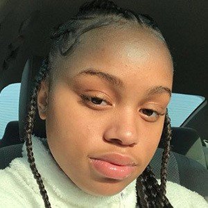 SeasonsOfShai, 22 (YouTube Star)