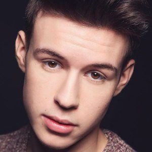 Seb la Frite, 27 (YouTube Star)