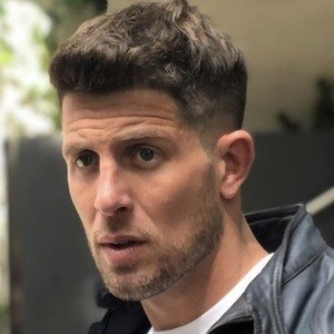 Sebas Espejo, 35 (World Music Singer)