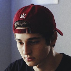 Sebastian Ghiorghiu, 25 (YouTube明星)