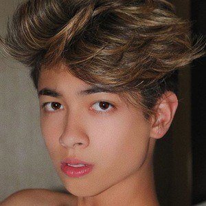 Sebastian Moy, 22 (Instagram Star)