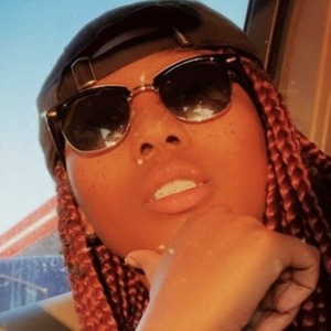 Selena James, 26 (TikTok Star)