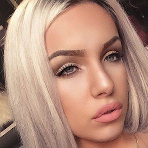 Seline Sel, 29 (Instagram Star)