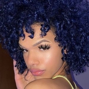 Selyna Brillare, 24 (TikTok Star)