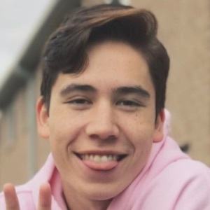Senna, 26 (YouTube Star)
