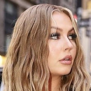 Serena Kerrigan image 7