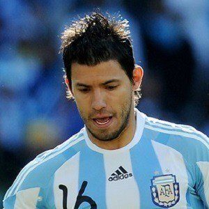 Sergio Agüero, 35 (Cầu thủ bóng đá)