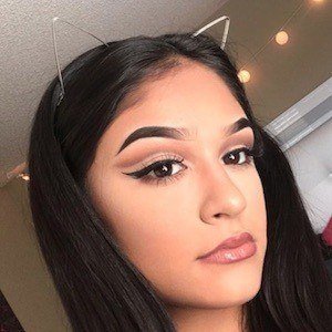 Serina Rueda, 22 (YouTube明星)